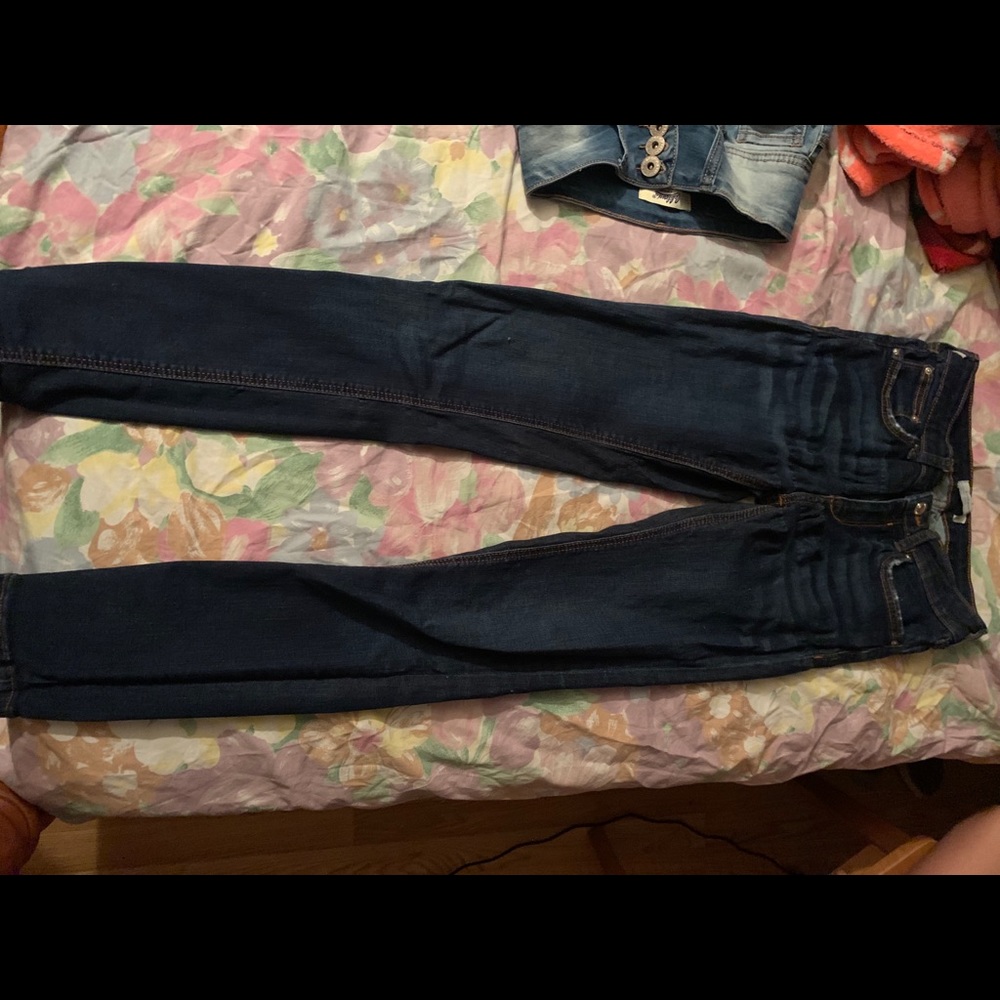 jeans